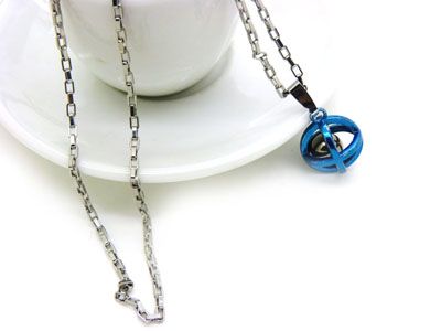 朋克項(xiàng)鏈潮男街舞帽項(xiàng)鏈hiphop飾品 掛墜女鈦鋼飾品 -藏銀鈦鋼鑲鉆項(xiàng)鏈