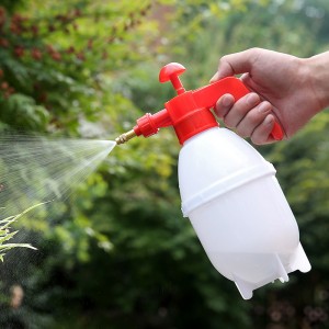1.5L白色氣壓噴壺 30/箱B7前