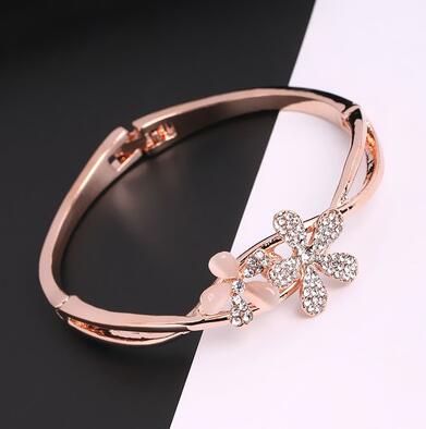 韓版高檔水晶貓眼石花朵手鐲女韓國鋯石手鏈手環(huán)手飾品生日禮物六C4-1-3