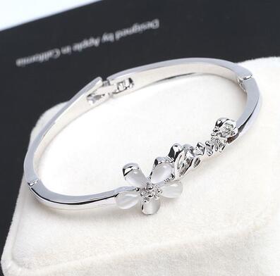 韓版高檔水晶貓眼石花朵手鐲女韓國(guó)鋯石手鏈?zhǔn)汁h(huán)手飾品生日禮物六C4-1-3