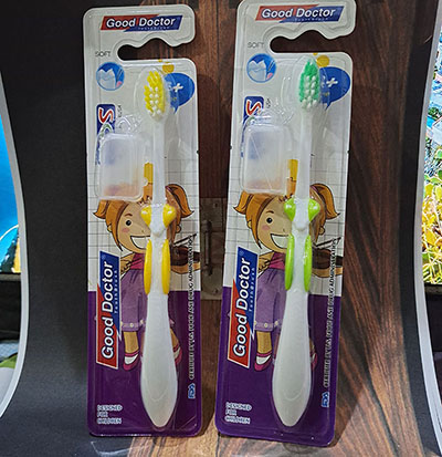 206卡通可愛自帶牙刷套軟毛兒童牙刷a15-3-3