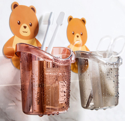 浴室牙刷杯衛(wèi)浴壁掛床頭梳子皮筋化妝品收納盒牙膏小熊抱抱置物架